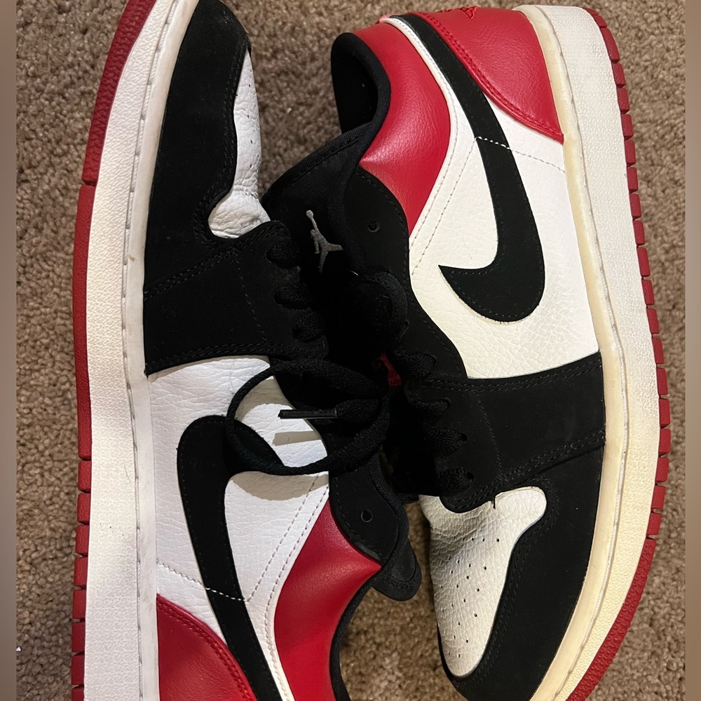 Air Jordan 1 Low 'Black Toe'